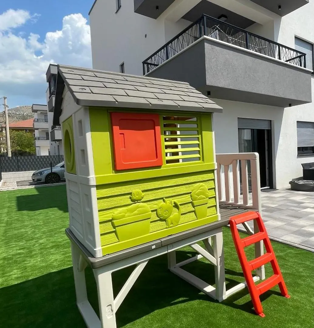 Apartments Maya & Tina Trogir Croatia
